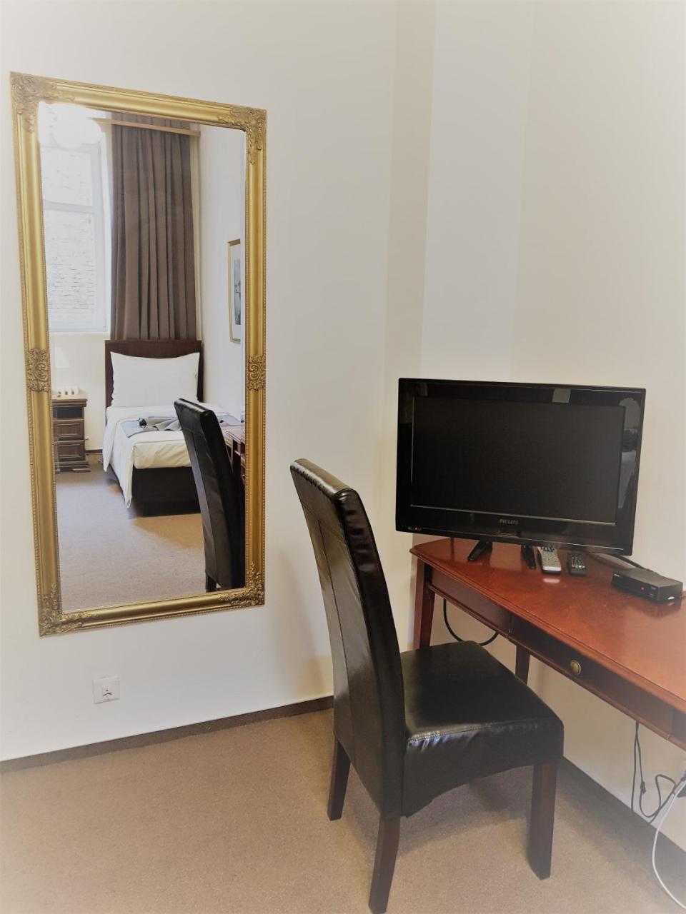 B&B Hotel Praha Novy Jicin Exterior photo